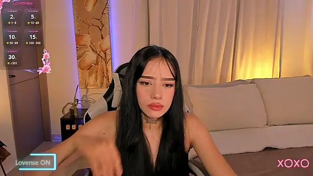 Snapshot of ludovikasallow chatting on June 24, 2026, 9:36 pm ludovikasallow online show from June 24, 2026, 9:36 pm