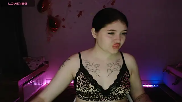 Snapshot of Blackangels chatting on May 18, 2026, 8:25 pm Blackangels online show from May 18, 2026, 8:25 pm