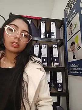 JENNIFER  03 online show from August 1, 2026, 4:17 pm