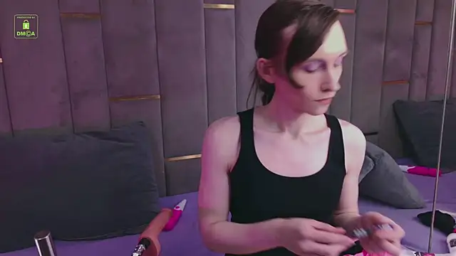 Snapshot of GraceMorgana chatting on May 19, 2026, 8:15 pm GraceMorgana online show from May 19, 2026, 8:15 pm