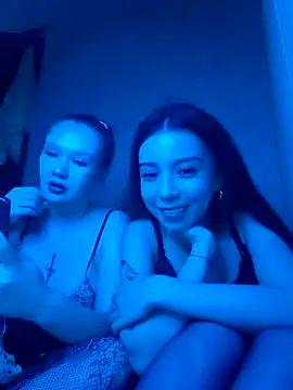 Irendiangel online show from May 17, 2026, 4:03 pm