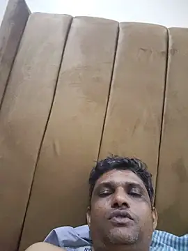Snapshot of santhoshkannadaboy chatting on May 15, 2026, 11:34 pm santhoshkannadaboy online show from May 15, 2026, 11:34 pm