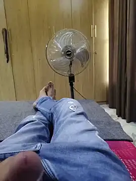 Snapshot of santhoshkannadaboy chatting on May 22, 2026, 4:01 pm santhoshkannadaboy online show from May 22, 2026, 4:01 pm