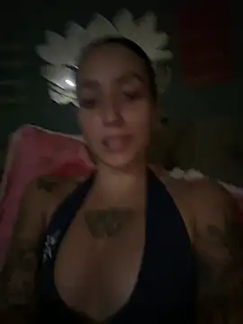 MartinadeCaxias online show from May 16, 2026, 8:29 pm