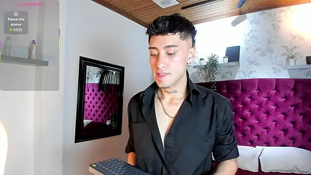 Snapshot of Spencerwhite_ chatting on June 19, 2026, 10:35 pm Spencerwhite online show from June 19, 2026, 10:35 pm