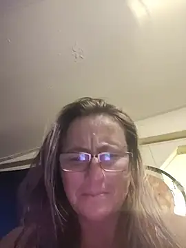 Snapshot of Queenle91 chatting on May 15, 2026, 11:56 pm Queenle91 online show from May 15, 2026, 11:56 pm