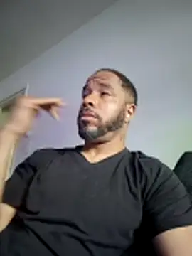 yoursexydaddy8181 online show from June 1, 2026, 5:58 pm