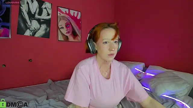 Snapshot of Maya_foxy chatting on June 23, 2026, 11:19 am Maya foxy online show from June 23, 2026, 11:19 am