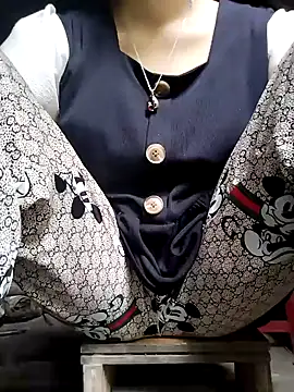 Snapshot of Maria-aa chatting on June 16, 2026, 7:44 am Maria-aa online show from June 16, 2026, 7:44 am
