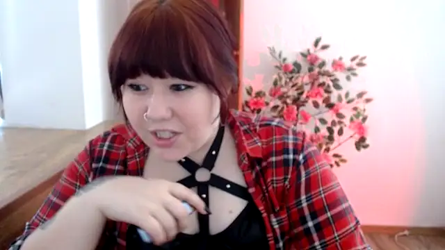 Snapshot of KarolinasHot chatting on May 24, 2026, 3:50 pm KarolinasHot online show from May 24, 2026, 3:50 pm