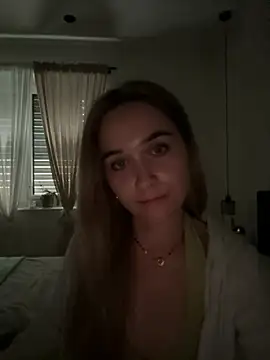 Snapshot of LillyStarr chatting on June 25, 2026, 2:43 pm LillyStarr online show from June 25, 2026, 2:43 pm
