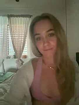 Snapshot of LillyStarr chatting on June 28, 2026, 6:03 pm LillyStarr online show from June 28, 2026, 6:03 pm