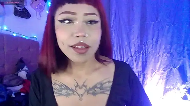 Snapshot of suky_fox chatting on July 29, 2026, 11:47 pm suky fox online show from July 29, 2026, 11:47 pm