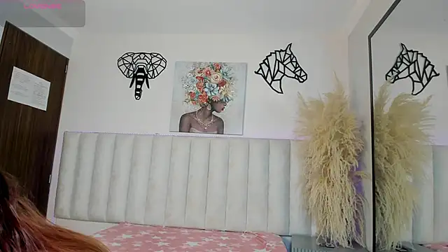Snapshot of Kira_Venom chatting on May 27, 2026, 12:13 pm Kira Venom online show from May 27, 2026, 12:13 pm