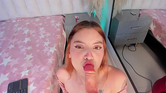Snapshot of Kira_Venom chatting on June 9, 2026, 12:17 pm Kira Venom online show from June 9, 2026, 12:17 pm