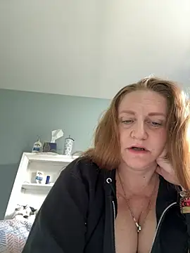 Snapshot of Kellilyn10 chatting on July 4, 2026, 8:26 pm Kellilyn10 online show from July 4, 2026, 8:26 pm