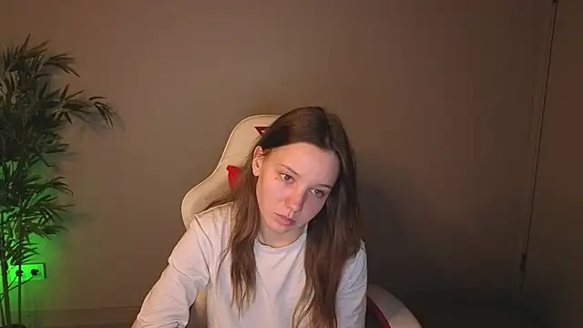 lolytaberry online show from May 7, 2026, 2:17 am