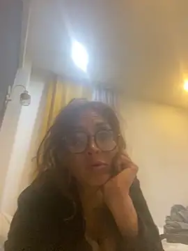Snapshot of SUBSULTAN chatting on May 6, 2026, 8:52 am SUBSULTAN online show from May 6, 2026, 8:52 am