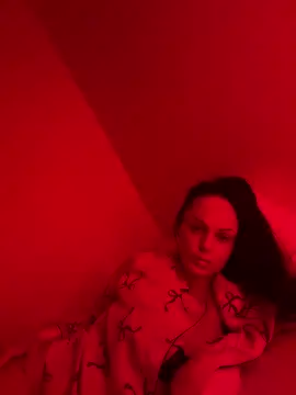 molotovmami online show from May 14, 2026, 8:59 pm