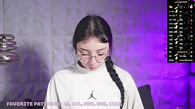 Snapshot of zara_bliss chatting on May 19, 2026, 11:05 am zara bliss online show from May 19, 2026, 11:05 am