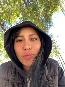 isaabella123 online show from May 14, 2026, 7:09 pm