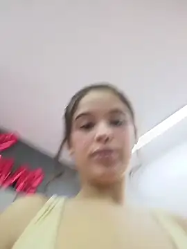 Amber-Horney- online show from May 7, 2026, 2:44 pm