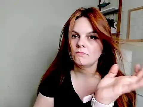 GingerKitten1 online show from June 22, 2026, 12:35 pm