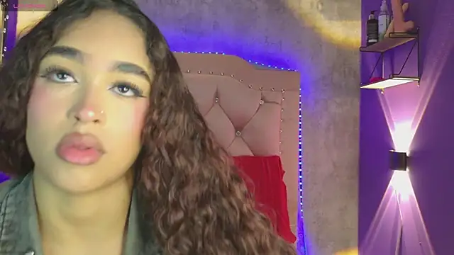 Snapshot of CamilaFlirt chatting on June 4, 2026, 6:58 pm CamilaFlirt online show from June 4, 2026, 6:58 pm