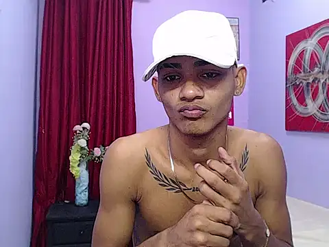 Snapshot of black_twinks chatting on May 13, 2026, 4:10 am black twinks online show from May 13, 2026, 4:10 am