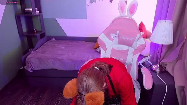 FoxxyyPolly online show from June 12, 2026, 5:39 am