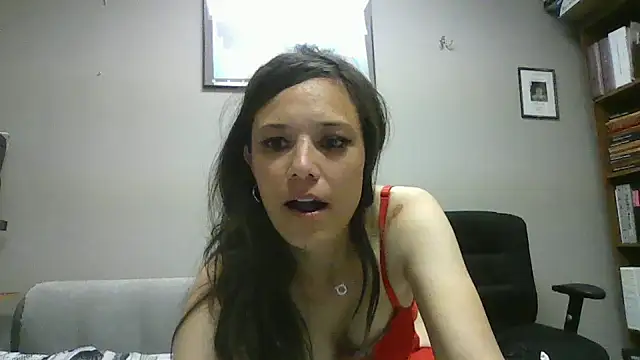 NaiomiXiang11 online show from May 14, 2026, 7:09 pm