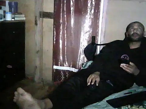 Camodick online show from October 31, 2025, 11:39 pm