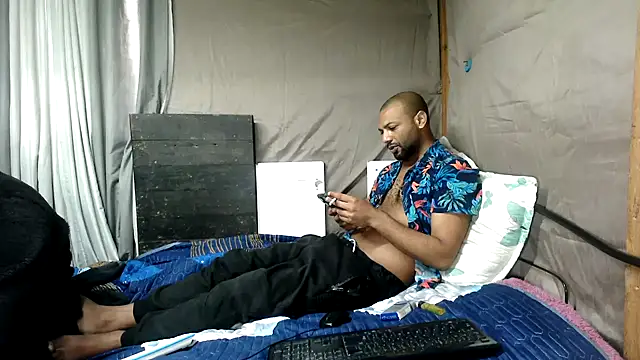 Snapshot of Camodick chatting on July 9, 2026, 2:54 pm Camodick online show from July 9, 2026, 2:54 pm