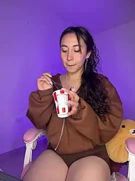 aiko-o online show from June 27, 2026, 3:55 am