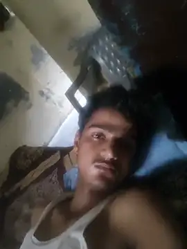 Snapshot of your_shezada chatting on June 6, 2026, 3:44 am your shezada online show from June 6, 2026, 3:44 am