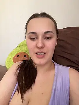 Snapshot of Queen_Monica_ chatting on May 24, 2026, 6:40 am Queen Monica online show from May 24, 2026, 6:40 am