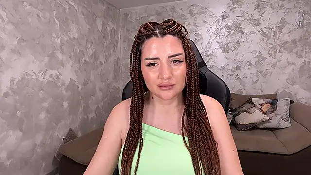 SophiePale online show from February 11, 2025, 9:14 pm