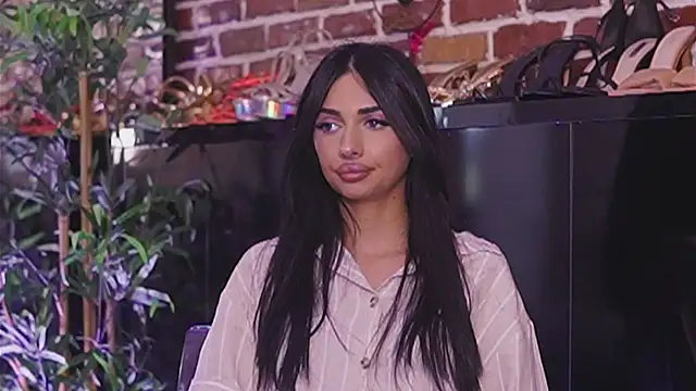 VanessaVosss online show from June 29, 2026, 5:02 pm
