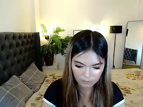 morenapinaygirl online show from May 11, 2026, 8:42 am