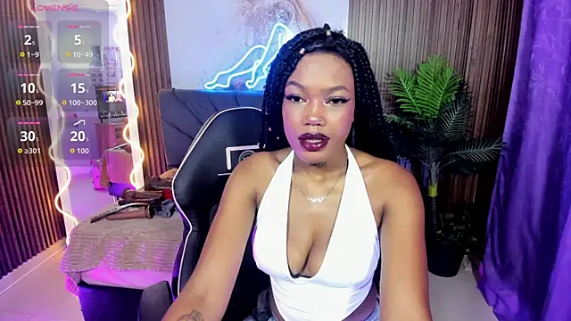 CRISTALBROKE TAY online show from June 13, 2026, 7:23 pm