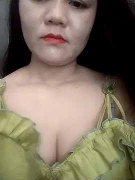 Snapshot of Miami_sexx chatting on May 7, 2026, 5:51 pm Miami sexx online show from May 7, 2026, 5:51 pm