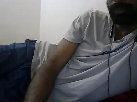 Snapshot of Ijus12 chatting on July 2, 2026, 6:36 pm Ijus12 online show from July 2, 2026, 6:36 pm