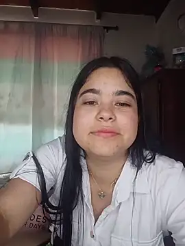 Snapshot of MiiaHott_W chatting on June 21, 2026, 8:22 pm MiiaHott W online show from June 21, 2026, 8:22 pm