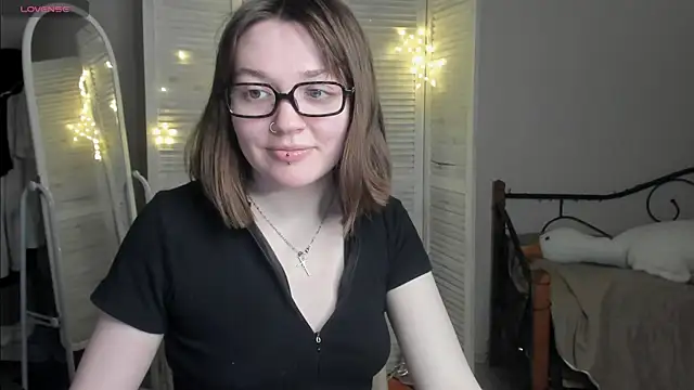 RinaSXY online show from June 16, 2026, 8:00 pm