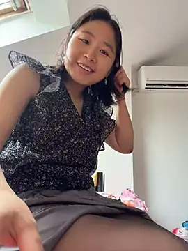Snapshot of Iridessa- chatting on July 21, 2026, 12:46 am Iridessa- online show from July 21, 2026, 12:46 am