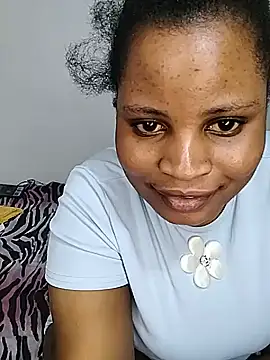 Snapshot of JuicyHoney_01 chatting on May 27, 2026, 7:33 pm JuicyHoney 01 online show from May 27, 2026, 7:33 pm