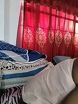 Snapshot of JuicyHoney_01 chatting on July 24, 2026, 6:00 am JuicyHoney 01 online show from July 24, 2026, 6:00 am