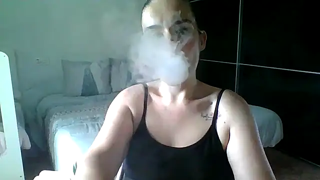 aurasensual69 online show from May 16, 2026, 3:33 pm