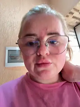 Snapshot of Jenifer_mis chatting on May 16, 2026, 11:42 am Jenifer mis online show from May 16, 2026, 11:42 am