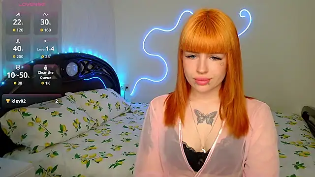 VelvetEmber online show from June 5, 2026, 2:56 pm